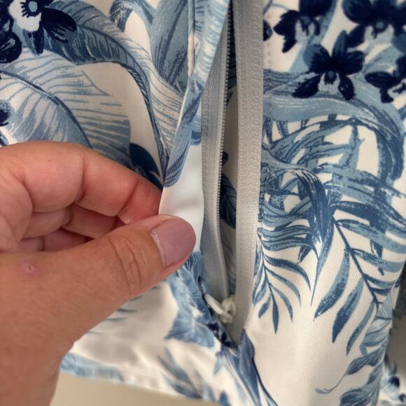 Tommy Bahama Golf & Tennis Tabu Jungle White/Blue Full Zip Jacket Size Small - Picture 7 of 9